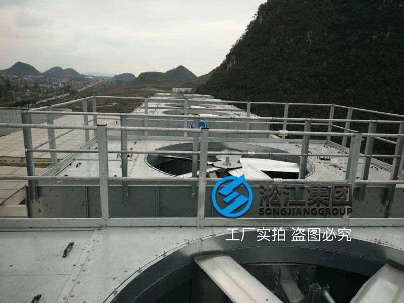 「2018」楼顶水冷风机ZTF型弹簧减震器使用现场 楼顶水冷风机弹簧减震器安装现场“这样做就没有震动了”