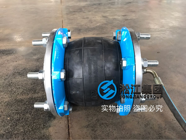 「2018」淞江集团新型橡胶补偿器生产出来后的第一件事就是压力检测
